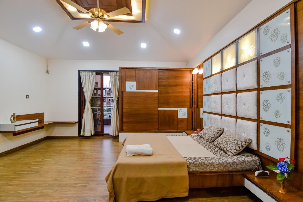 לונבלה Lifeline Villas - Luxurious Taraangan 4 Mountain View Villa With Biggest Pool And Huge Open Area מראה חיצוני תמונה