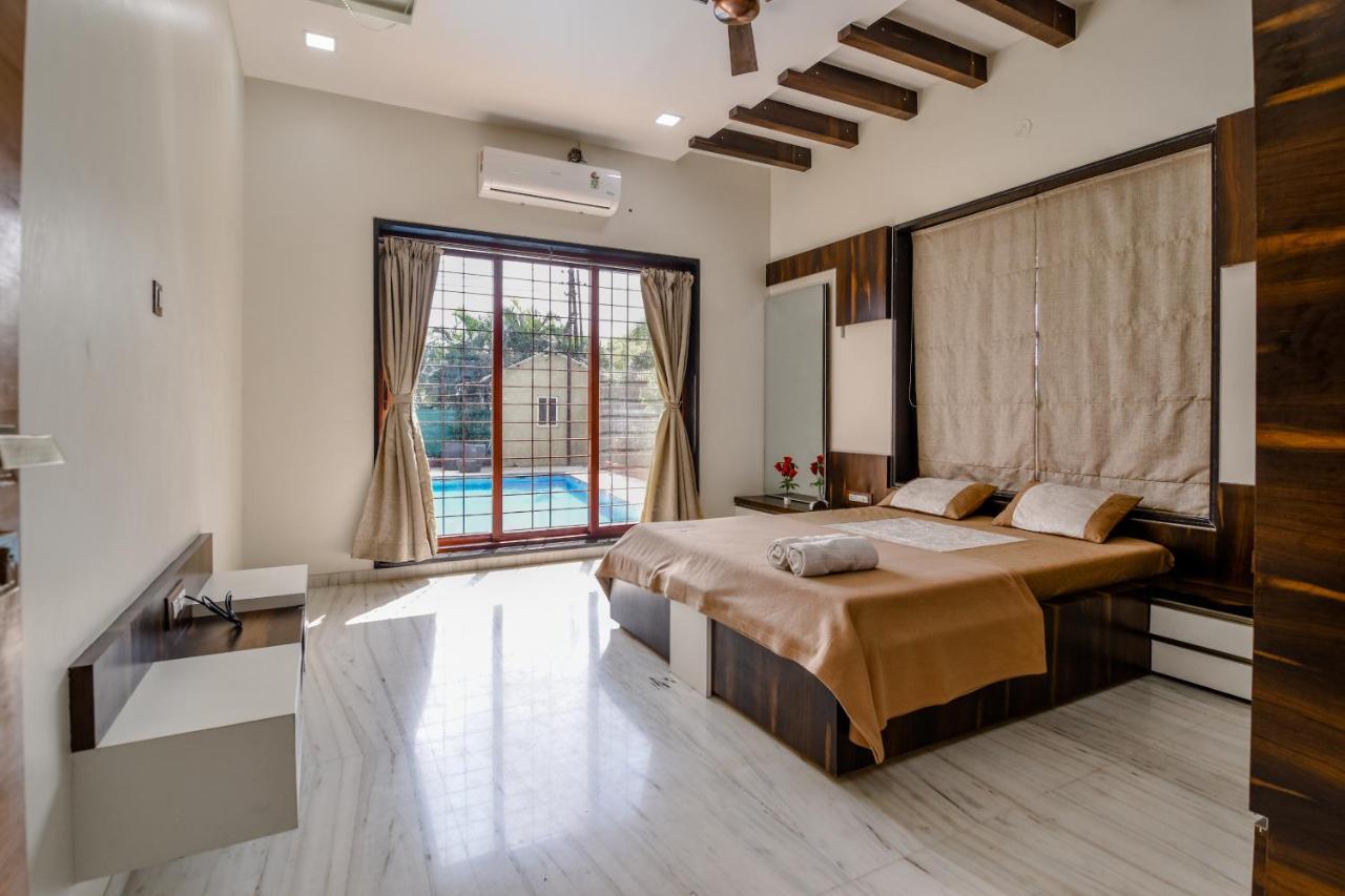 לונבלה Lifeline Villas - Luxurious Taraangan 4 Mountain View Villa With Biggest Pool And Huge Open Area מראה חיצוני תמונה