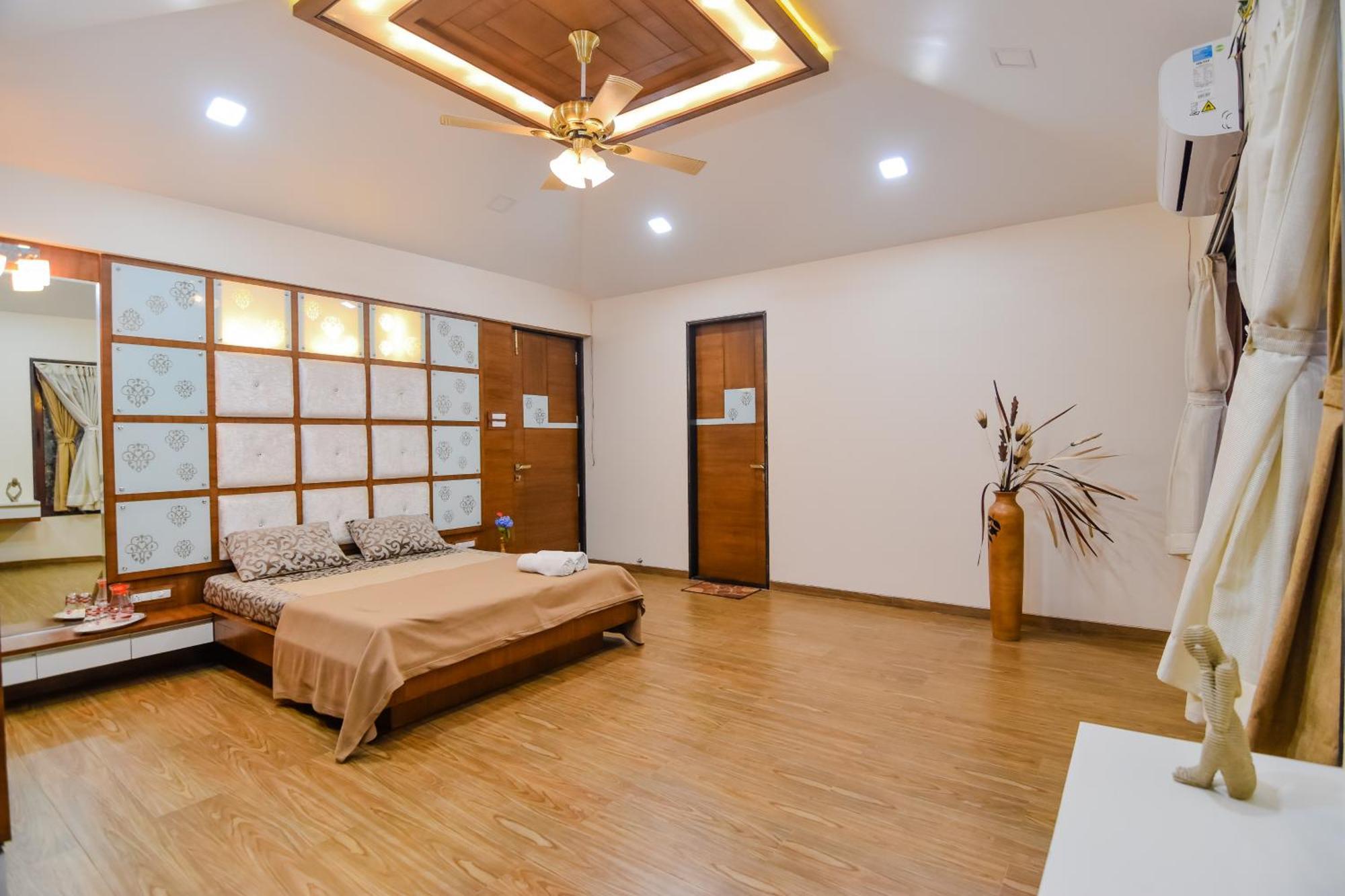 לונבלה Lifeline Villas - Luxurious Taraangan 4 Mountain View Villa With Biggest Pool And Huge Open Area מראה חיצוני תמונה